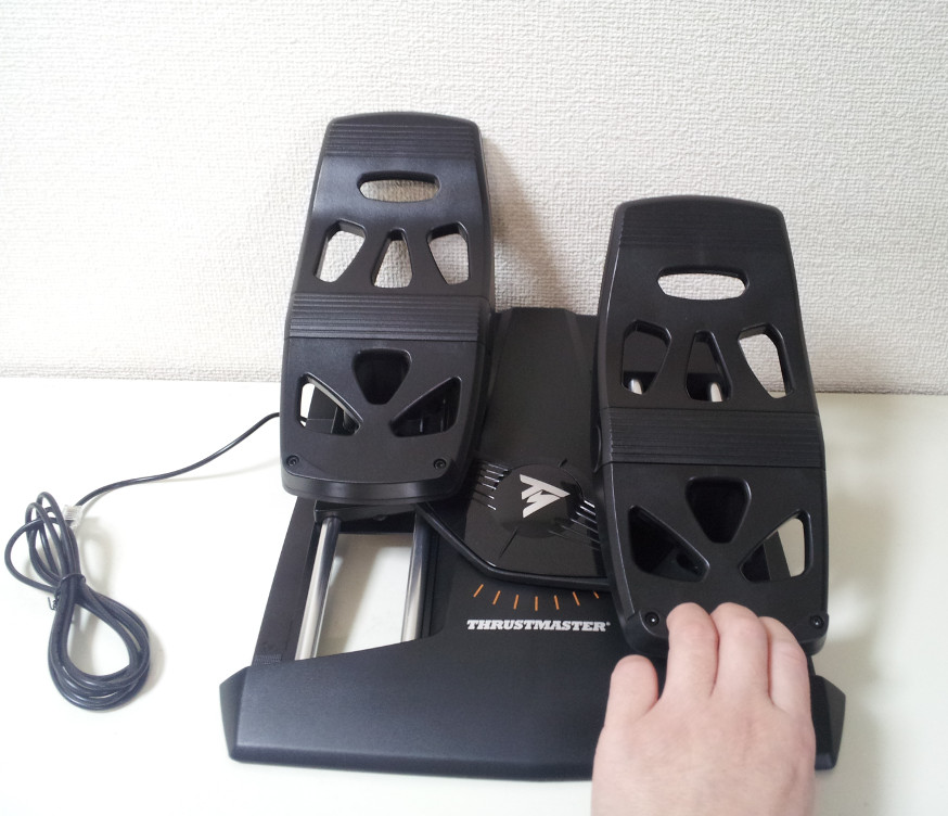 Thrustmaster TFRP Flight Rudder Pedals スラストマスター ラダー 